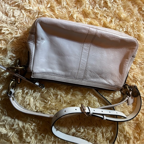 Coach - Picture 2 of 3